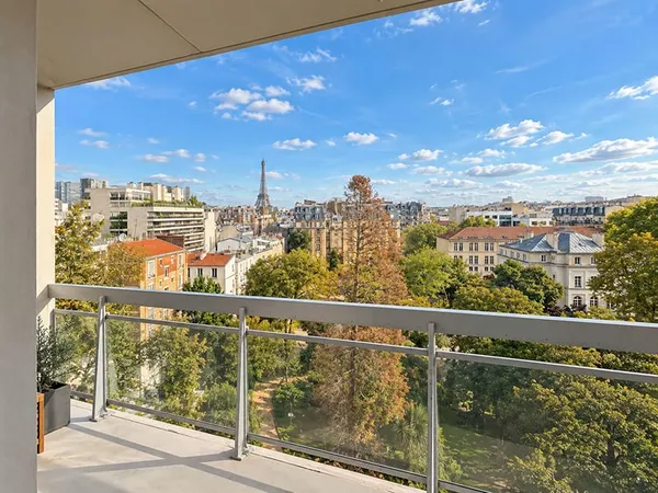 SQUARE VIOLET - BALCON - PARFAIT ETAT