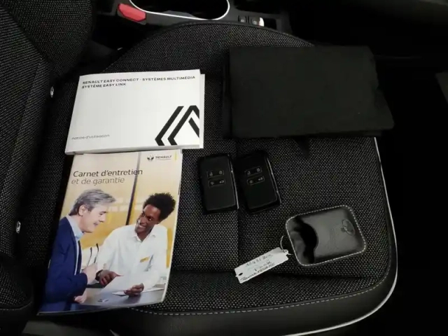 Renault Captur tce 90 techno — photo 16