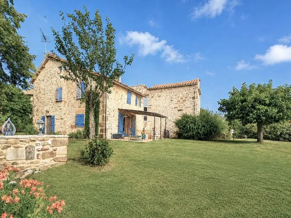 Maison avec gîte à proximité de NAJAC