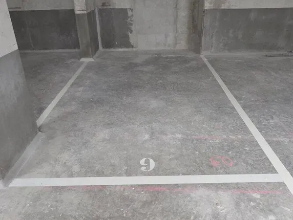 Parking 12 m²