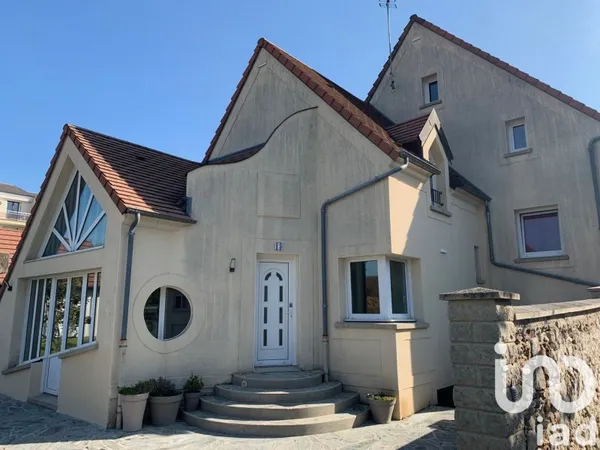 Maison 6 pièces 202 m²