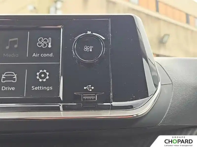 Peugeot 208 puretech 75 s&amp;s bvm5 — photo 89