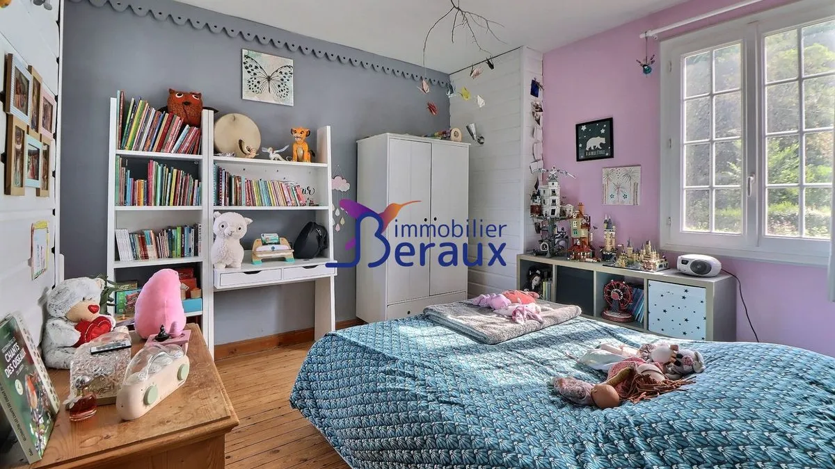Photo 11