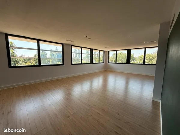 Bureaux 113 m² AIX-EN-PROVENCE