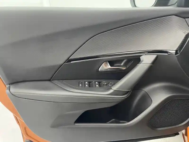 Peugeot 2008 puretech 130 s&amp;s bvm6 — photo 100