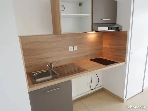 Studio 1 pièce 26 m²