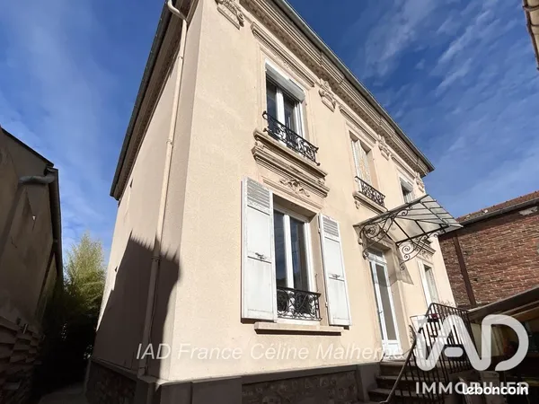 Maison 6 pièces 180 m²
