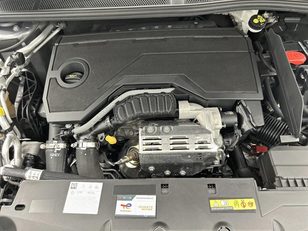 Peugeot 308 hybrid 145 e-dcs6 gt — photo 15