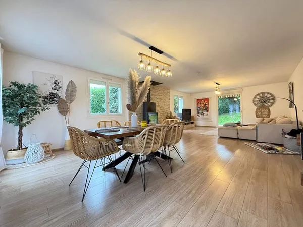 Maison 6 pièces 167 m²