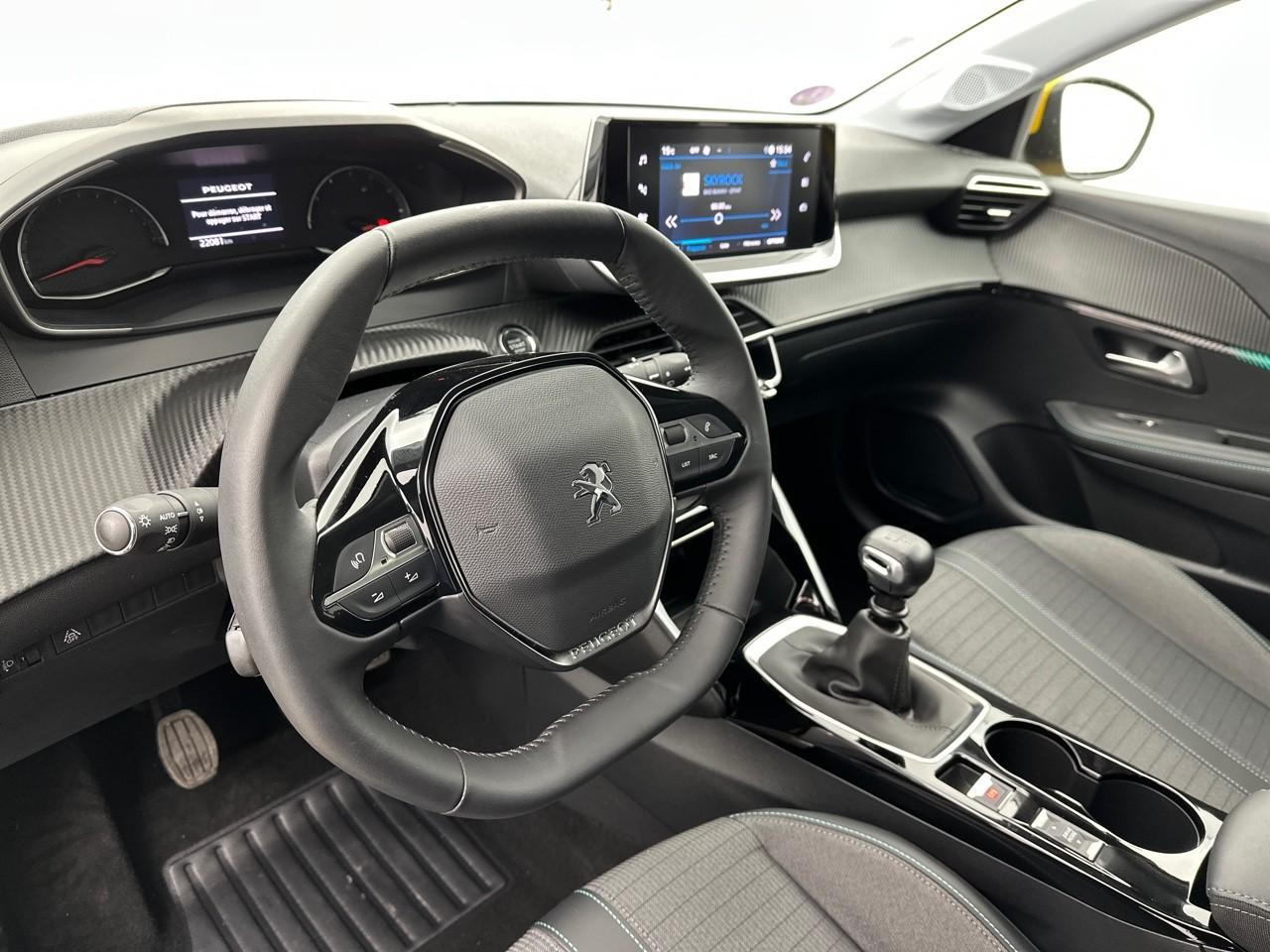 Peugeot 208 puretech 100 s&s bvm6 allure — photo 9