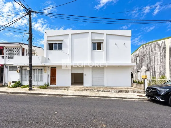 Local commercial 400 m²