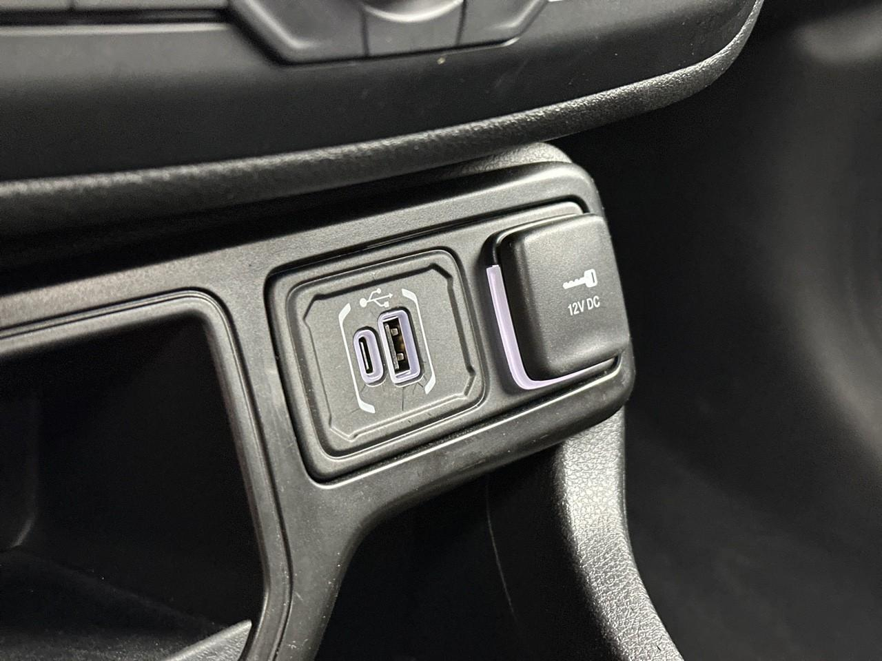 Jeep Renegade 1.5 turbo t4 130 ch bvr7 e-hybrid altitude — photo 28