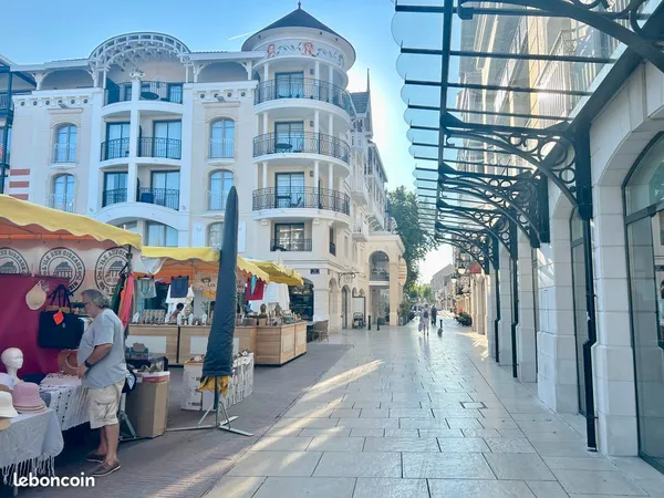 3 pièces près de la place des Marquises au calme, cellier, parkings
