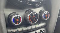Mini Mini Cooper 136ch Heddon Street Euro6d-T — photo 15