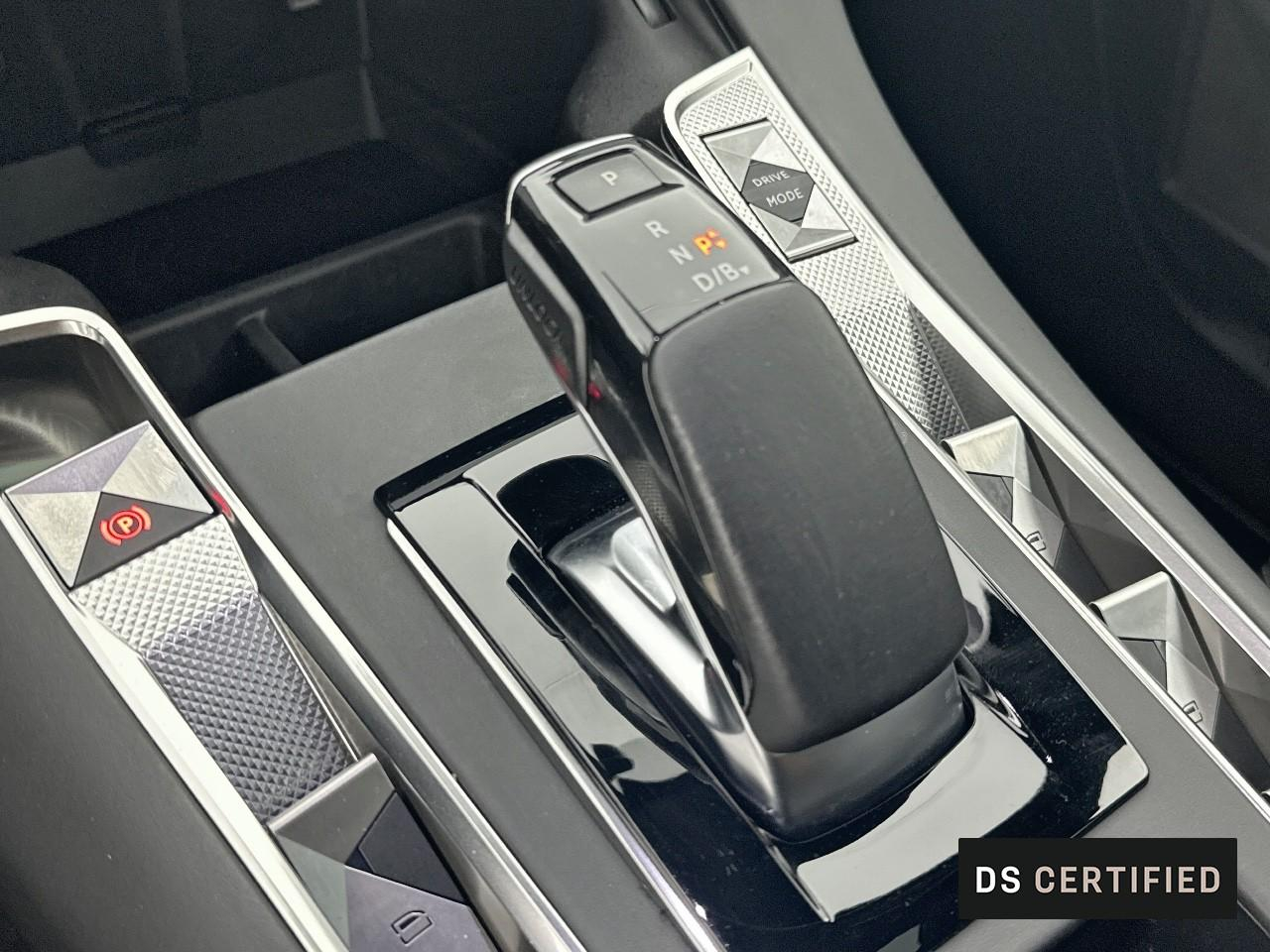 Ds Ds 7 crossback e-tense 4x4 300ch grand chic — photo 14