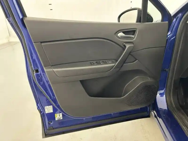 Renault Captur blue dci 95 — photo 20