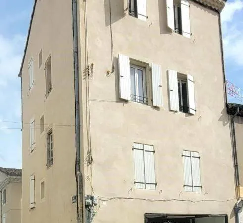 Immeuble de rapport 200 m²