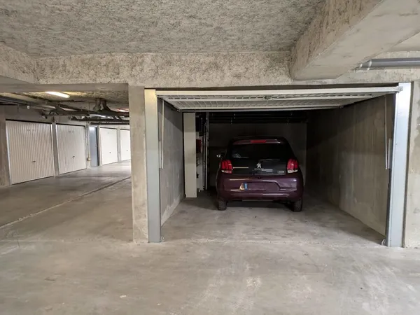 garage fermé Villeurbanne Charpennes