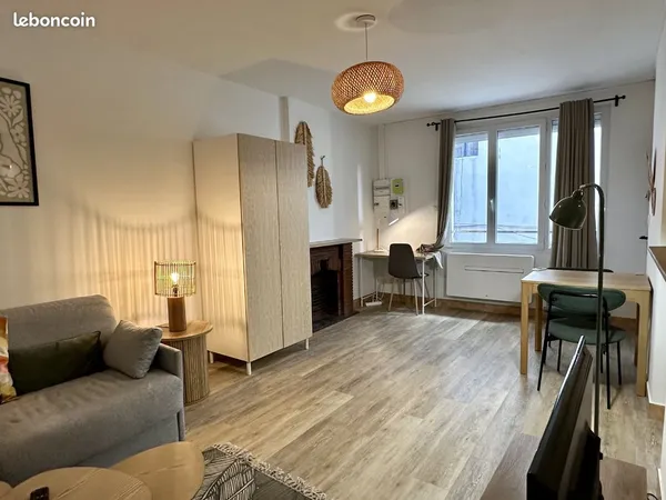 Studio 1 pièce 24 m²