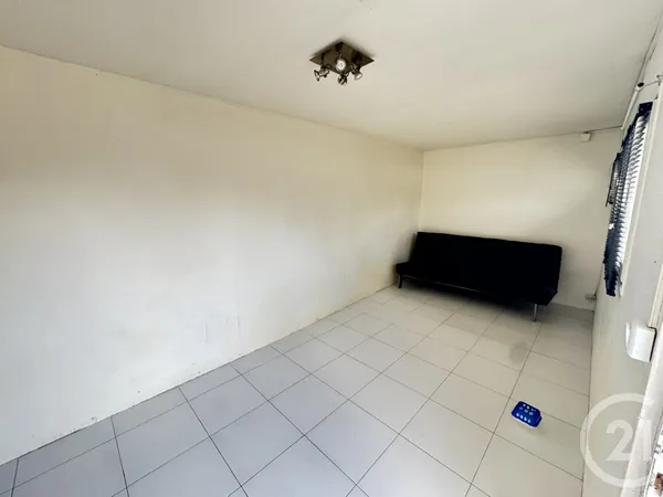 Terrain 134 m²