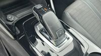 Peugeot 2008 1.2 PureTech 130ch S&S Allure EAT8 — photo 14