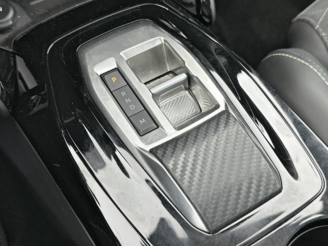 Peugeot 208 puretech 100 s&s eat8 gt — photo 31