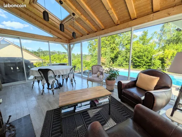 Pavillon 5 pièces 158 m²