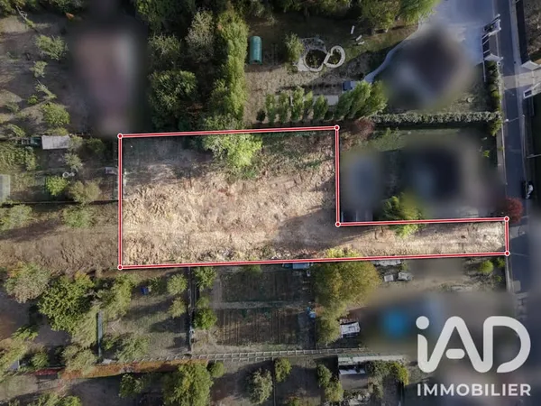Terrain 2184 m²