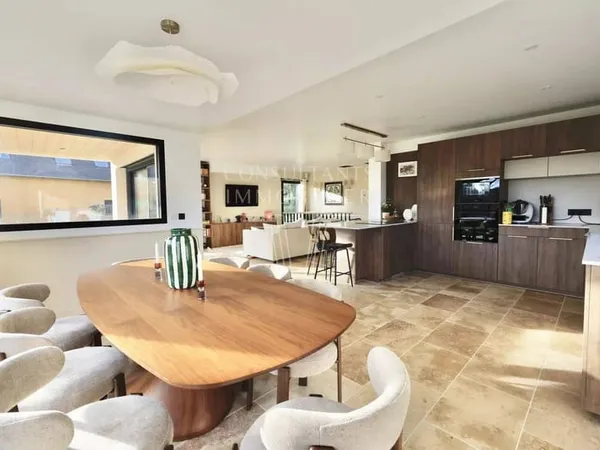 Maison 5 pièces 167 m²