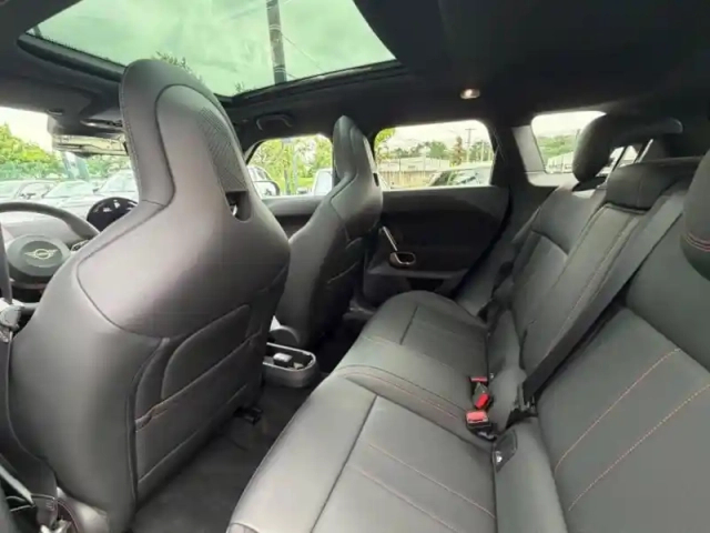 Mini Aceman se 218ch jcw — photo 5