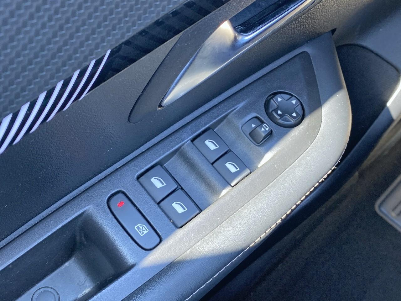 Peugeot 208 1.2 puretech 100ch s&s allure — photo 26