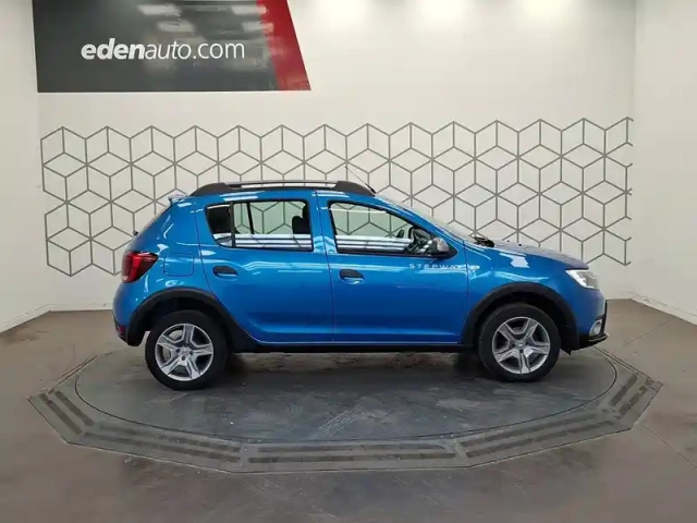 Dacia Sandero sce 75 — photo 6