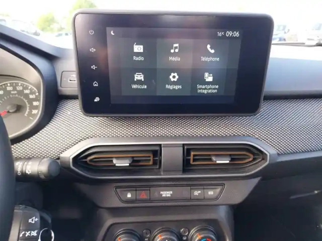 Dacia Sandero tce 90 gsr2 — photo 12