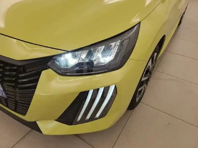 Peugeot 208 puretech 100 s&amp;s bvm6 — photo 16