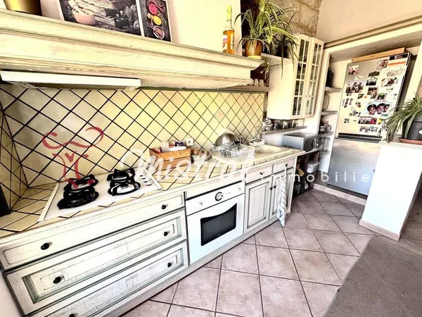 Appartement 8 pièces 195 m²