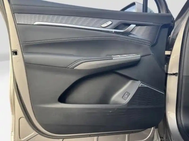 Mg S9 1.5l phev 220kw premium — photo 30
