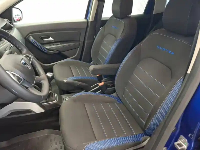 Dacia Duster blue dci 115 4x4 — photo 11