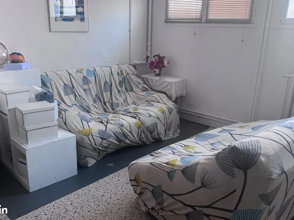 Local d’activité et entrepôt Vente Auxerre 3p 53m² 50000€