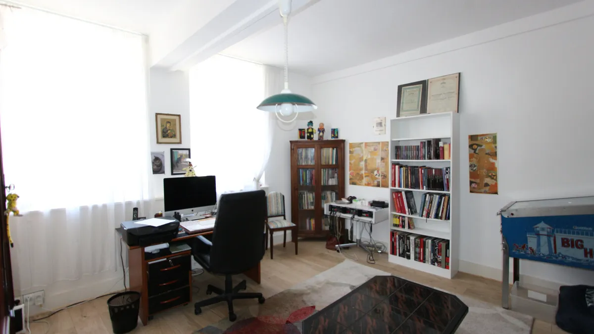 Photo 11