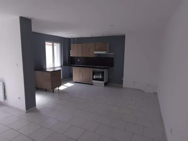 Petite maison au calme proximité Mairie