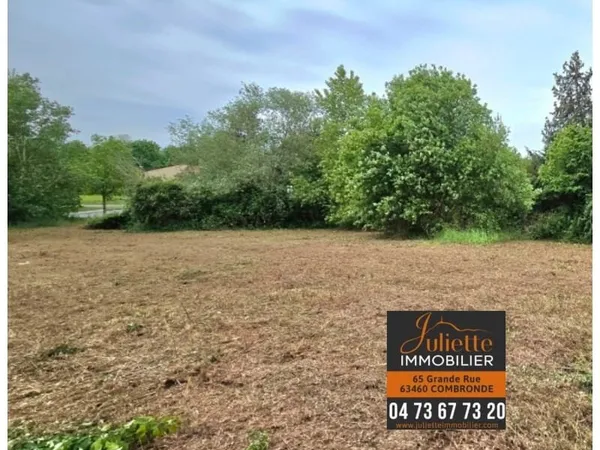Terrain 2569 m²
