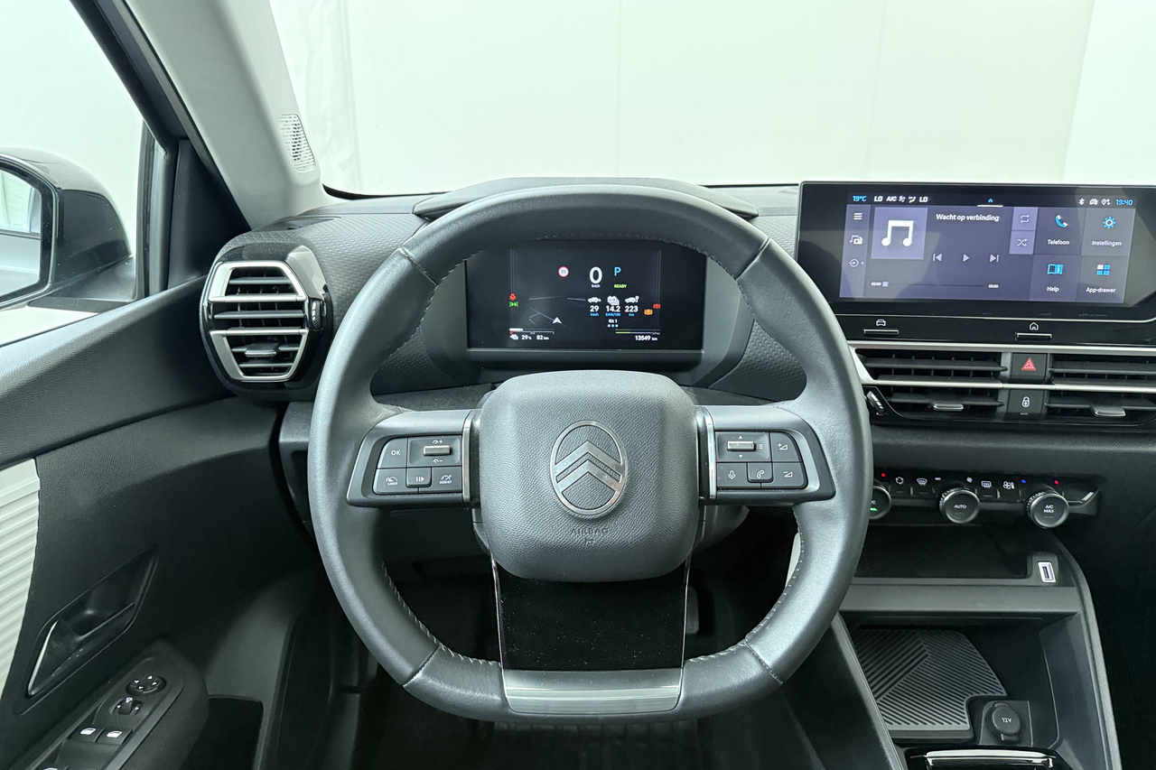 Citroën C4 X — photo 10