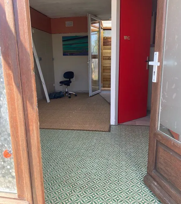 Photo 1
