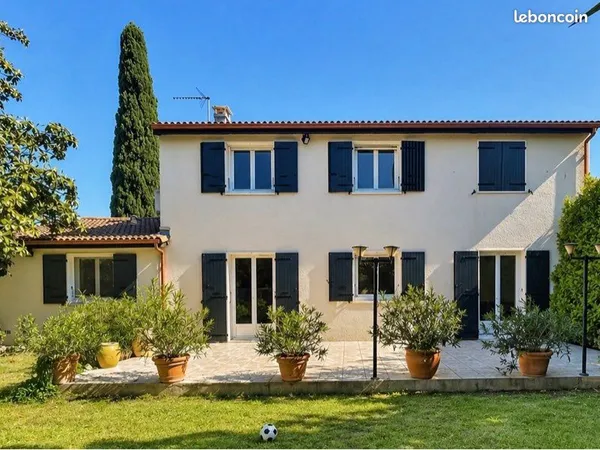 Maison 160 m² - 4 chambres + 2 pièces - terrain 500 m² - DPE B - Rodilhan