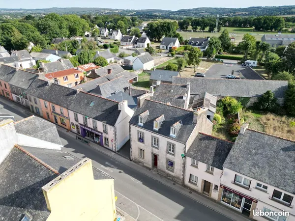 Maison de rapport - 3 logements + local commercial