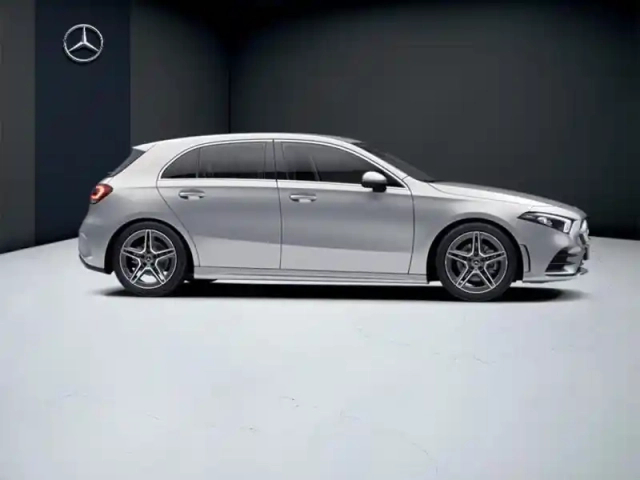 Mercedes Classe A 200 amg line — photo 17