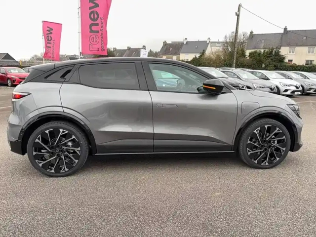 Renault Megane e-tech 220 ch autonomie confort — photo 29