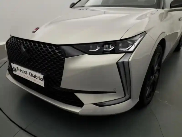Ds Ds 4 hybride e-tense 225 eat8 performance line+ — photo 14