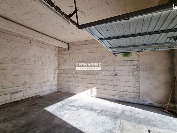 Parking/box 25 m² SAINT NAZAIRE