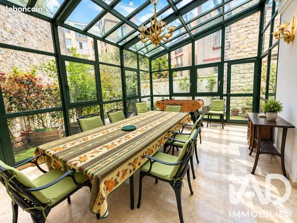Appartement 8 pièces 301 m²